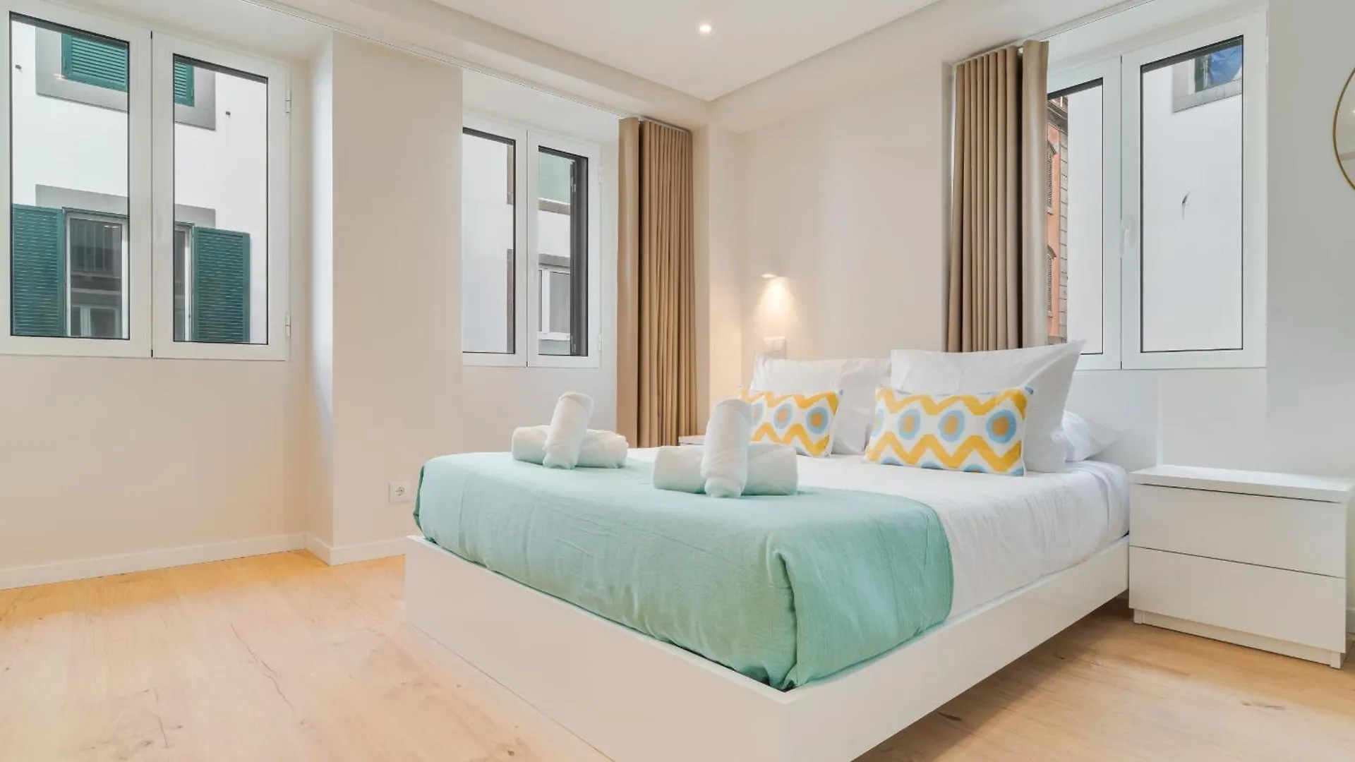 Q Studios By Atlantic Holiday location